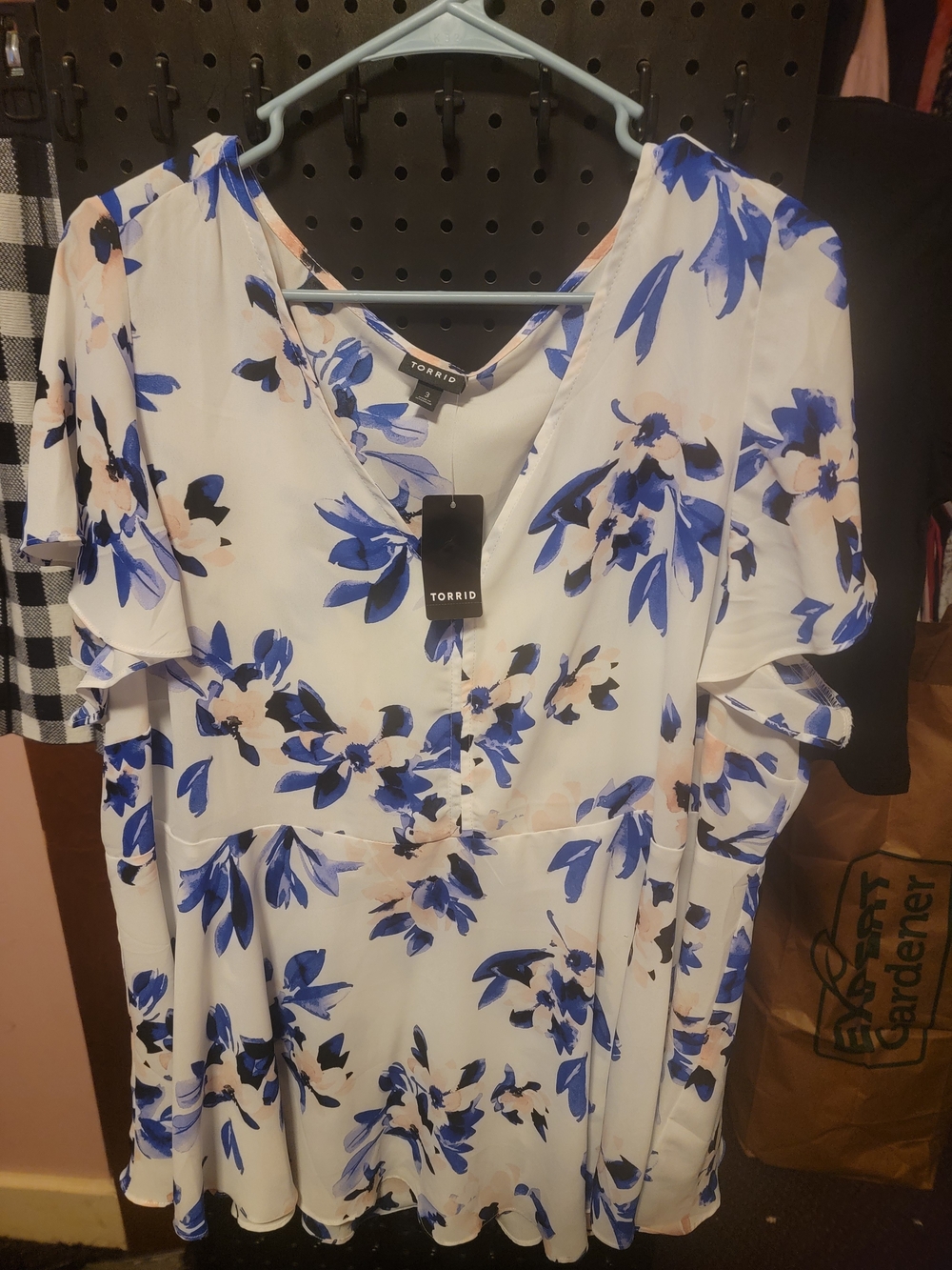 Torrid White Floral V-Neck Blouse with Blue Blooms